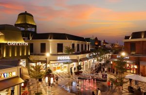 Outlet terbaru summarecon villagio