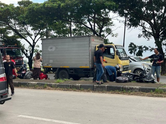 Kecelakaan di jalur arteri karawang