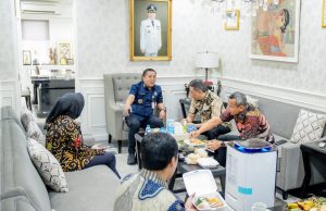 Bupati karawang kantor bpom