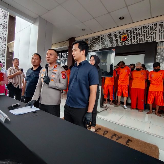 Preman karawang ditangkap