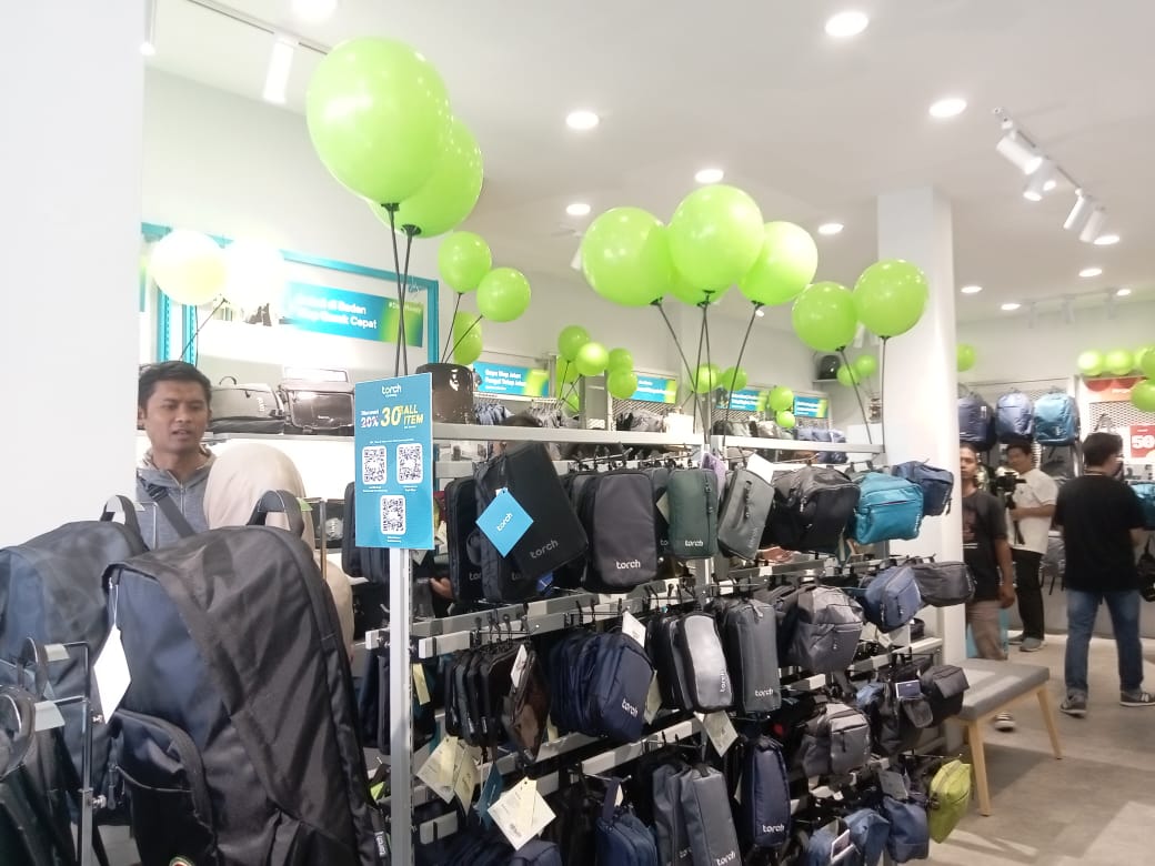 Brand lokal torch di karawang
