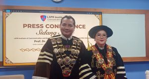 Guru besar LSPR Institute