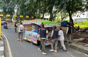 Pkl di taman ade irma karawang