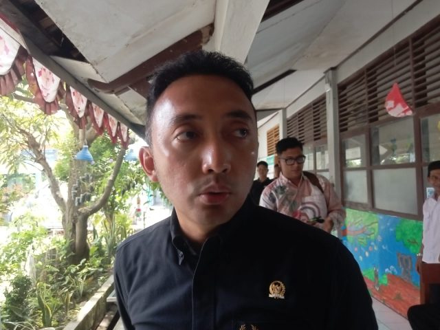 Waka dprd karawang pungli sekolah