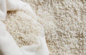 Diduga Oplosan, 13 Merek Beras Diuji Laboratorium Beras oplosan