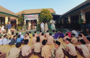 Kebahagiaan Anak Yatim dan Jumat Berkah di SDN Palumbonsari IV Karawang Anak yatim sdn palumbonsari karawang