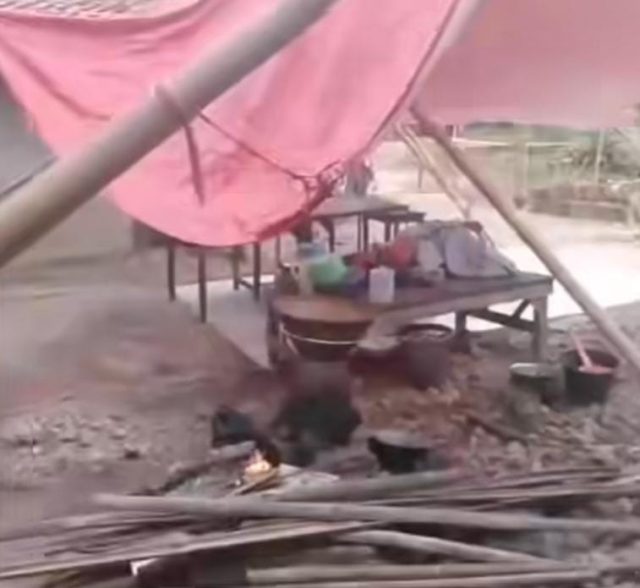 IMG-20250806-WA0020 Nenek karawang tinggal di tenda terpal