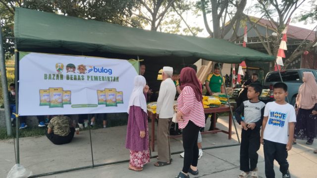 Stok beras sphp bulog karawang