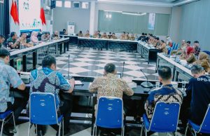 Bupati aep dan dpd ri karawang