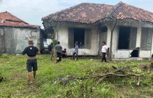 Aksi Bersih-bersih Karawang Walking Tour Jaga Kelestarian Cagar Budaya Cagar budaya karawang walking tour