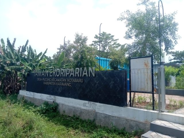 Taman ekoriparian dlh karawang