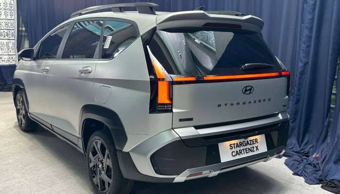 Hyundai stargazer cartenz di karawang