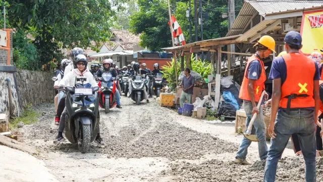 Jalan rusak berat purwakarta
