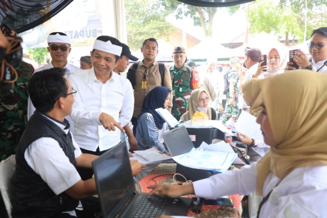 2556fa0cb8e7161c8c895f11ed2f1654 Gempungan Pelayanan publik