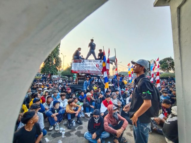 IMG-20250901-WA0062 Demonstrasi karawang libatkan anak-anak