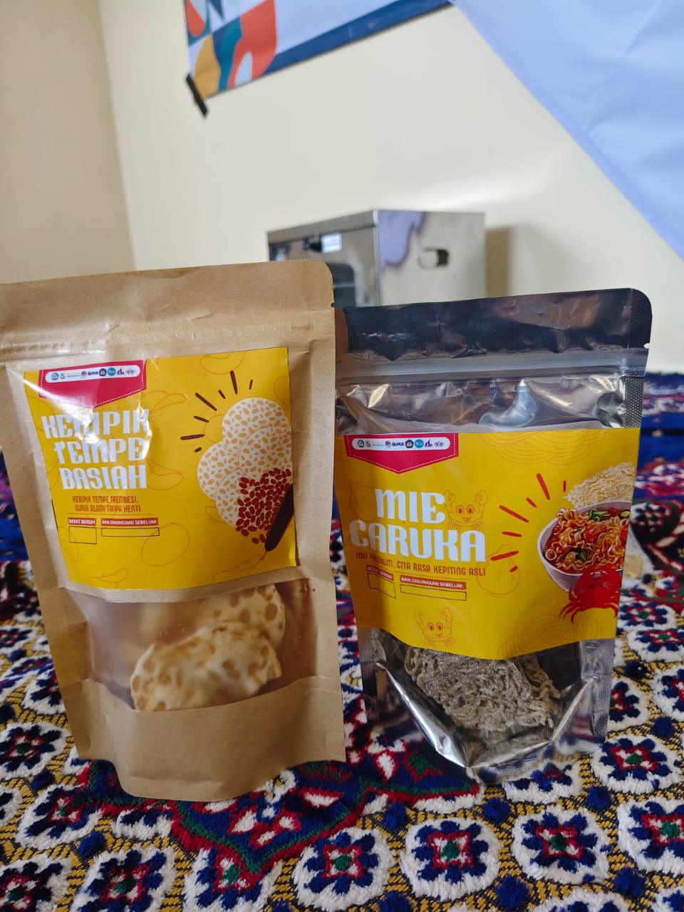 Dosen unsika dan cangkang rajungan