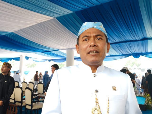 Ketua dprd hut karawang