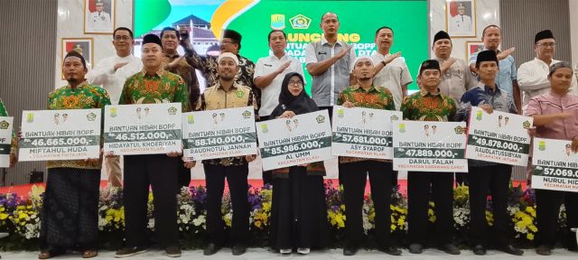 IMG-20250927-WA0004 Bantuan Dta karawang Rp 15 miliar