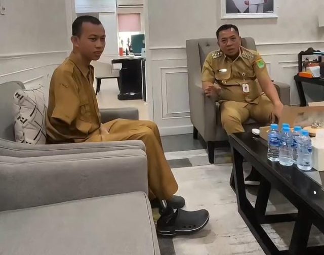 Pegawai disabilitas disnakertrans karawang