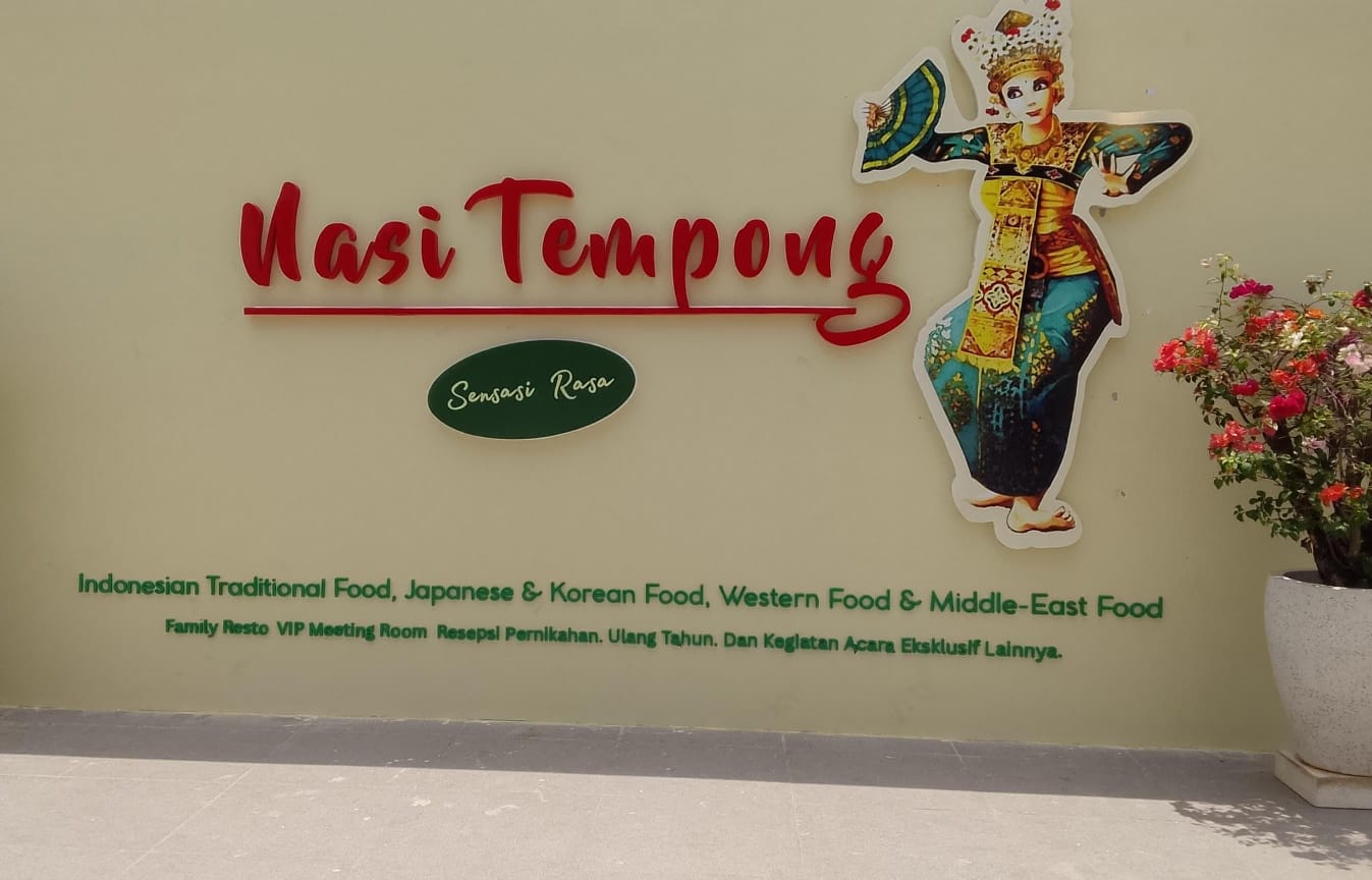 Nasi tempong di karawang