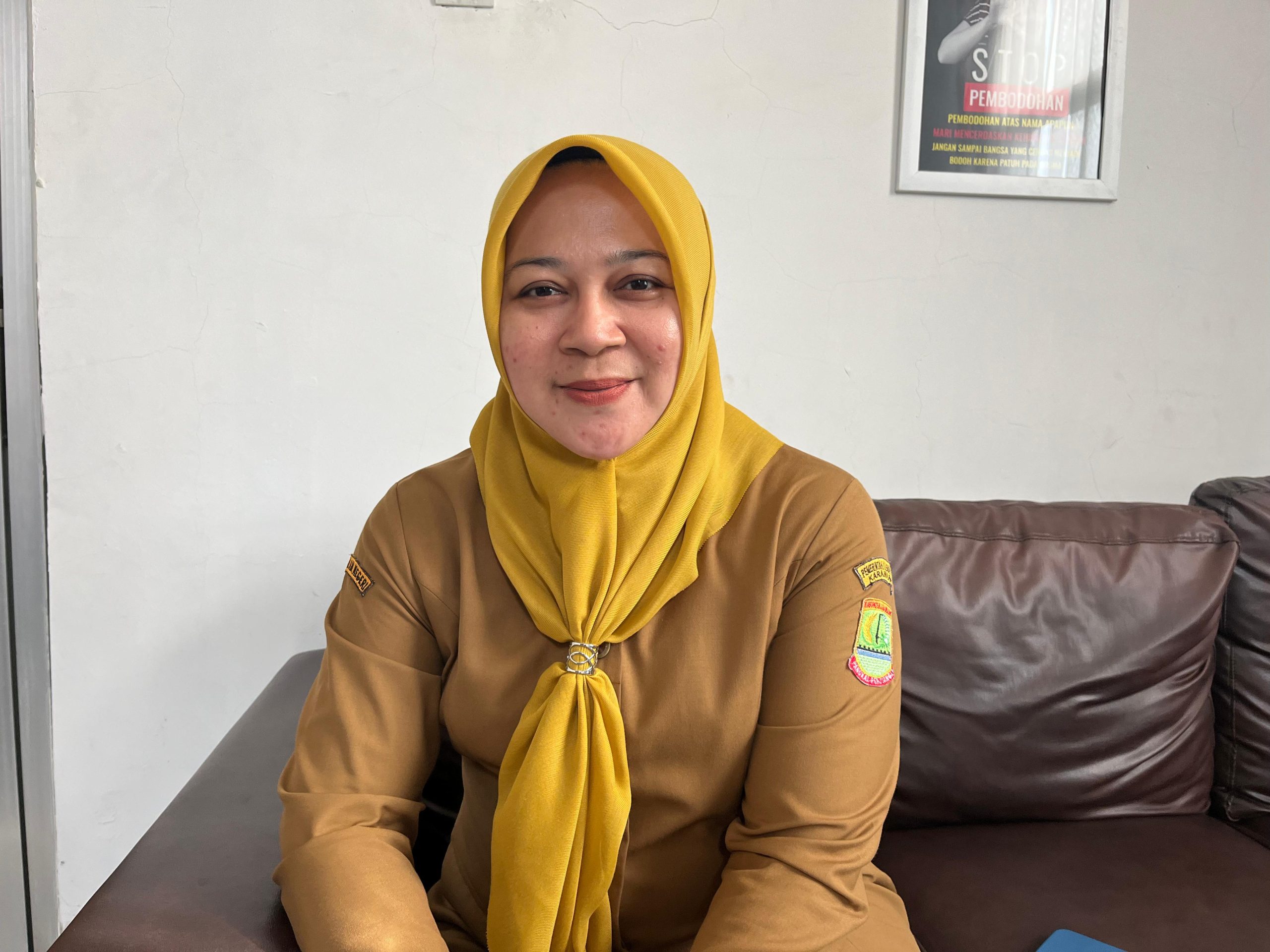 Renovasi stadion singaperbangsa karawang