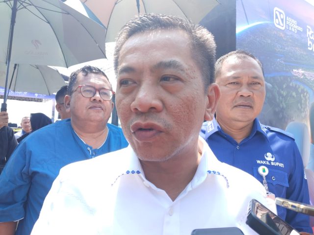 IMG-20251011-WA0043 Bupati karawang gerakan sapoe sarebu