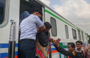 Rail clinic kai di stasiun karawang
