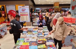 Bazar semesta buku di karawang