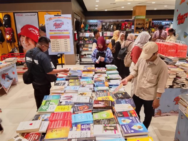 Bazar semesta buku di karawang