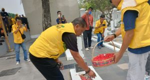 Golkar karawang ziarah ke makam pahlawan
