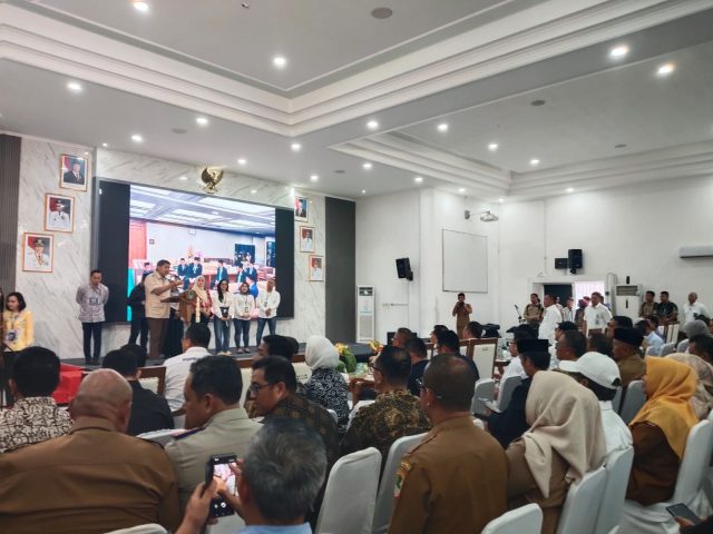 Warga terjerat pinjol diputihkan