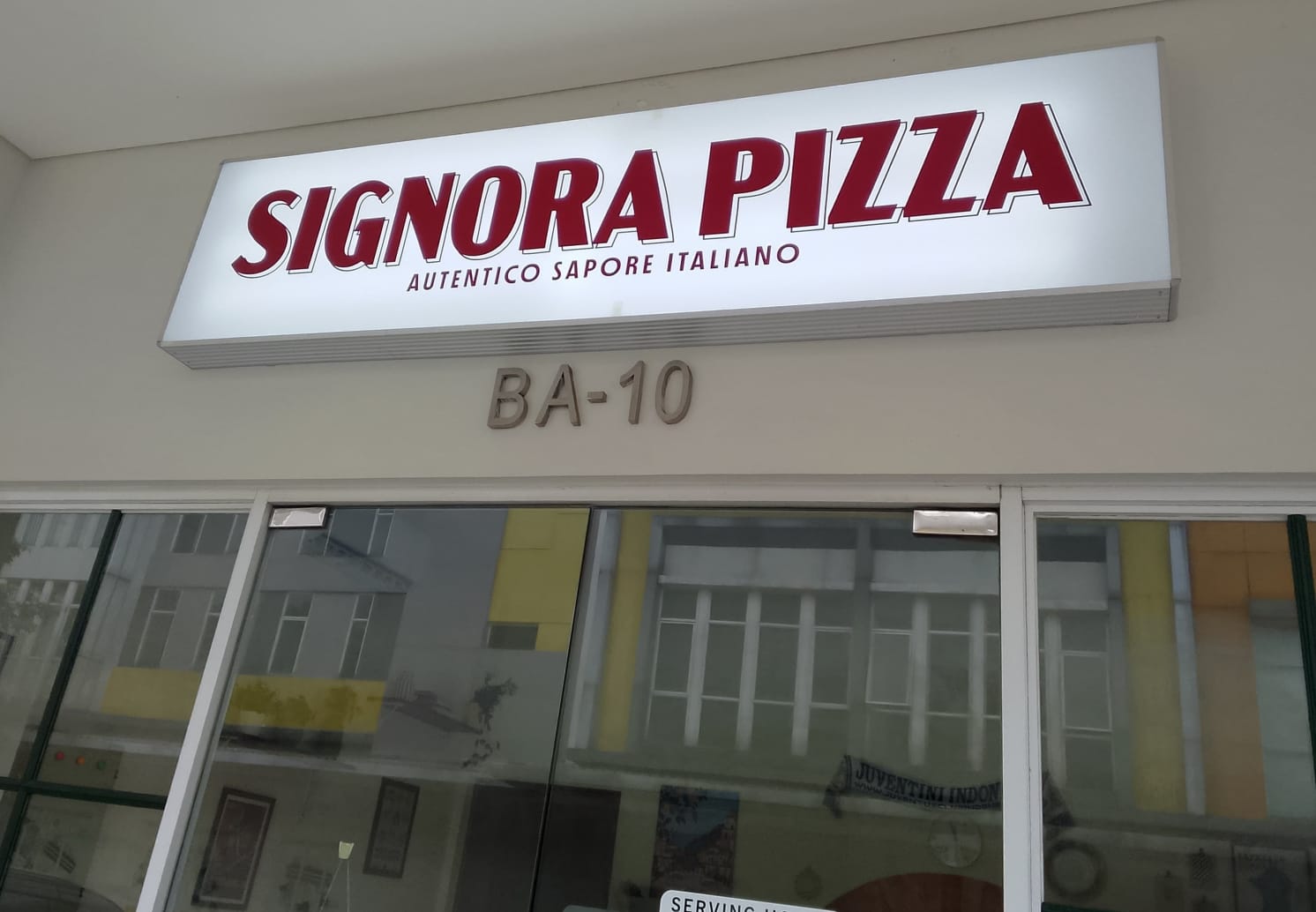 Signora italia karawang