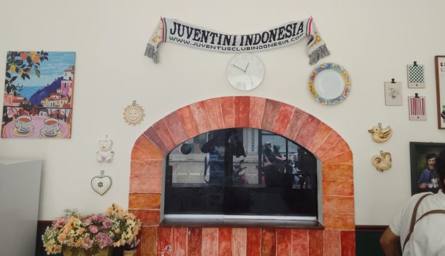Signora italia karawang