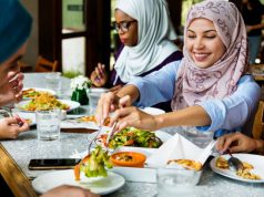 Gak Perlu Diet Ketat! Ini Cara Menjaga Berat Badan dengan Pola Makan Sehat Pola makan sehat
