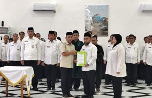 Bupati karawang lantik 18 pejabat