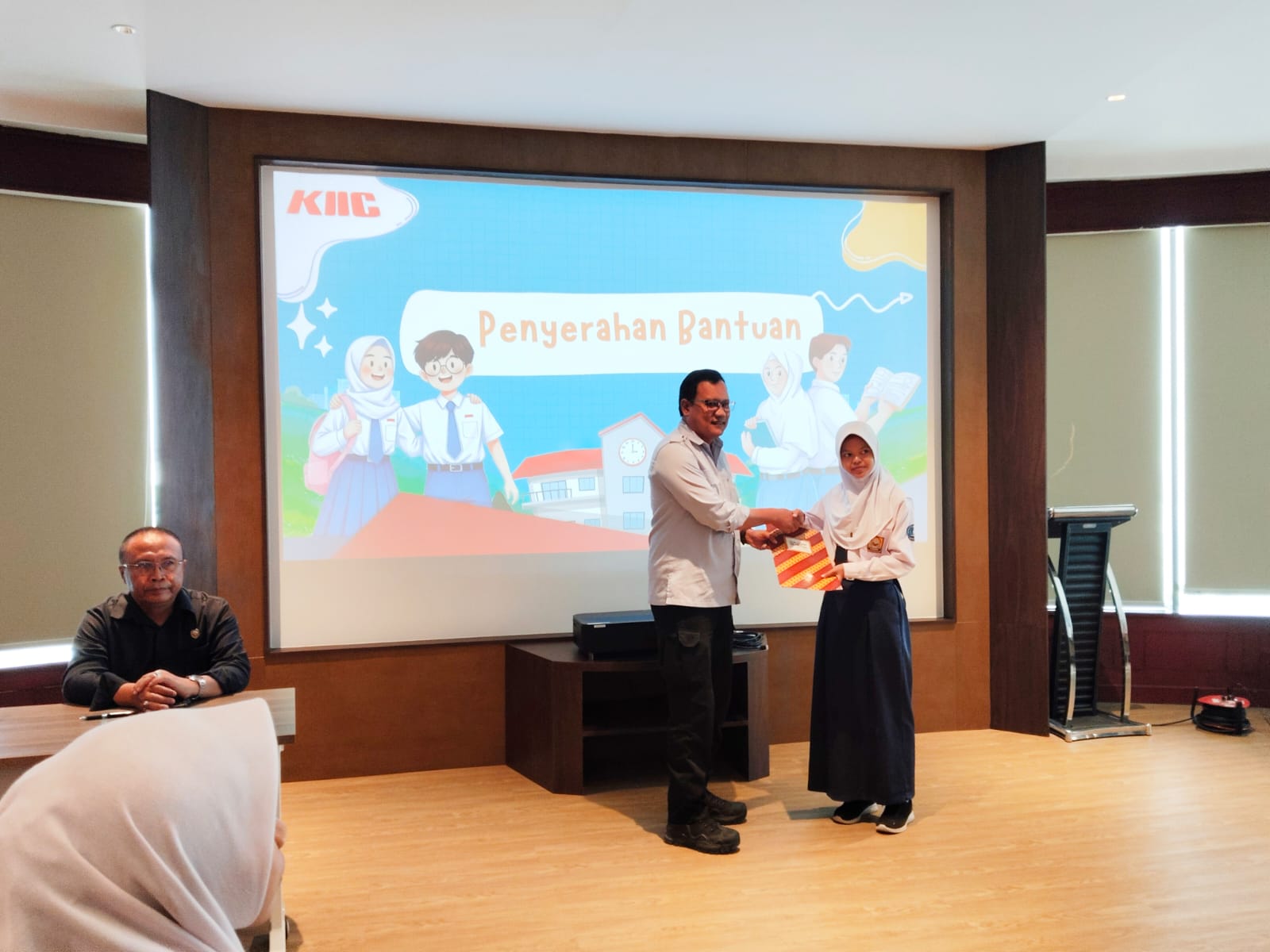 Beasiswa kiic karawang