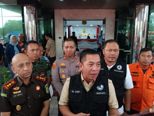 Bupati aep krl karawang