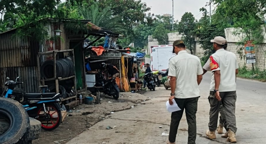 179 bangli dan pkl di karawang barat