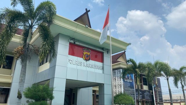 IMG-20251205-WA0034 Pemuda dan nenek 75 tahun di karawang