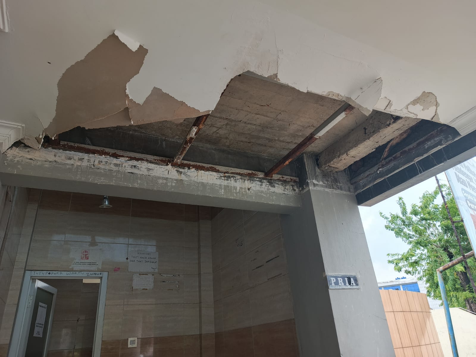 Marbot masjid gor karawang