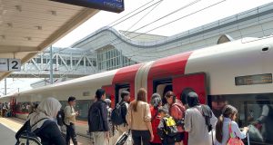 Libur natal dan kereta whoosh