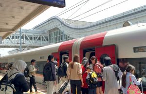 Libur Natal, 24 Ribu Penumpang Ramai-ramai Naik Kereta Cepat Whoosh Libur natal dan kereta whoosh