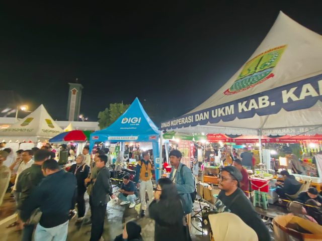 Uang di bazar umkm karawang