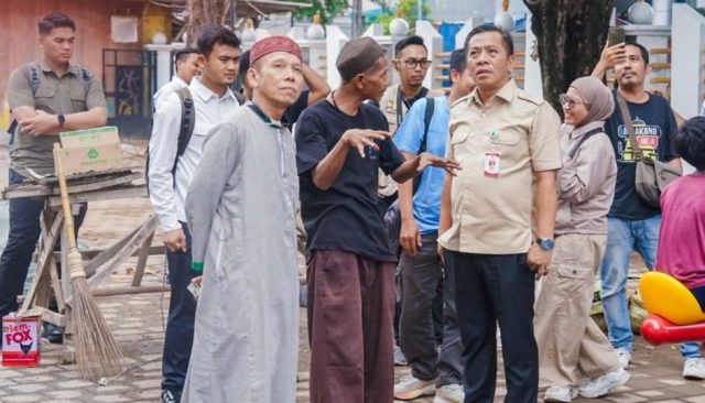 Marbot masjid gor karawang