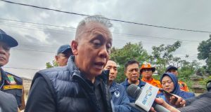 Dpr ri dan deputi gubernur bi