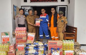 Bantuan banjir phe onwj karawang