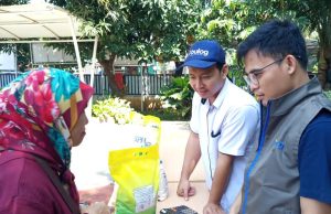 Jaga Stabilitas Harga, Bulog-Polri Gelar Gerakan Pangan Murah di Karawang dan Bekasi Gerakan murah bulog karawang