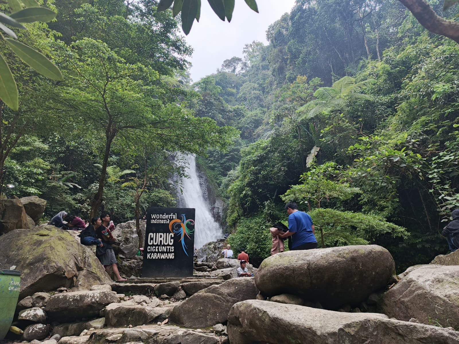 Pesona curug cigentis karawang