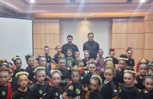 Karawang Jadi Tuan Rumah Pasanggiri Jaipong Tunggal Mojang & Jajaka Tingkat Jawa Barat 2025-2026 Jaipong Tunggal Mojang & Jajaka