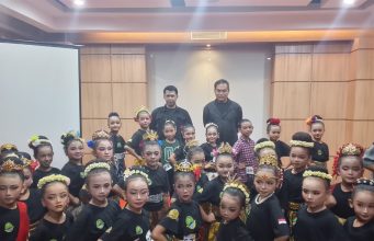Jaipong Tunggal Mojang & Jajaka